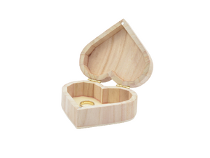 Dřevěná truhlička na prstýnek - srdce